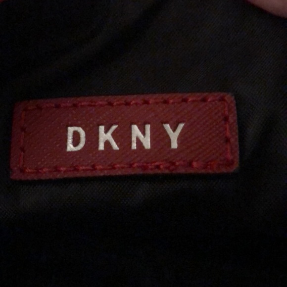 DKNY Red Synthetic Saffiano Large Square Cosmetic ZA Case Bag NWT - Picture 9 of 12